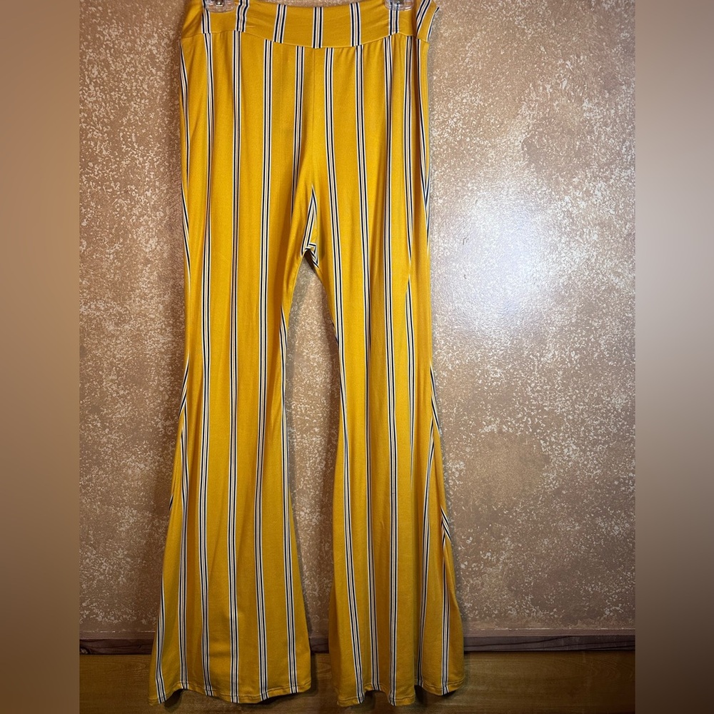 New Got style yellow Striped Flare Pants size large